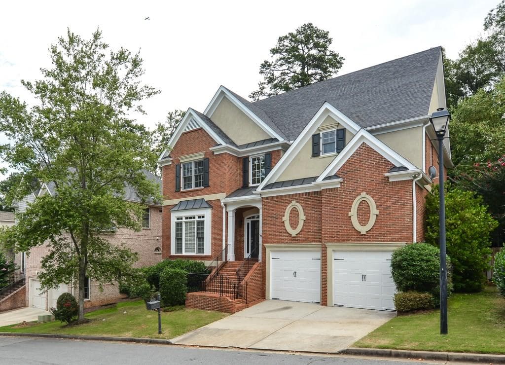 4 bedroom, 2,918 sq ft single family residence sold at 2283 Briarcliff Commons, Atlanta, GA 30345