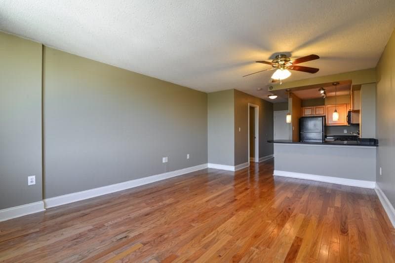 505 sq ft condominium sold at 2479 Peachtree Road 1611, Atlanta, GA 30305