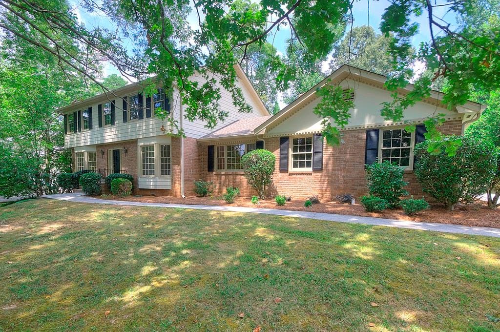 4915 Buckline Crossing, Dunwoody, GA 30338 — most recent listing photo