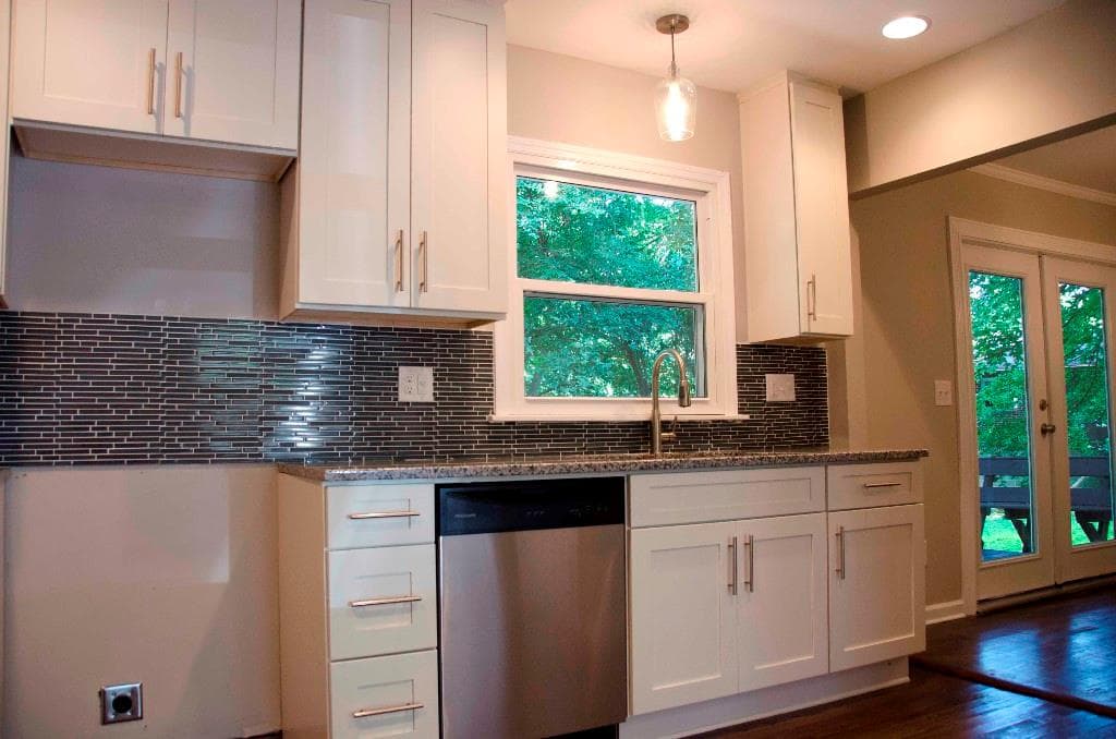 3 bedroom, 1,265 sq ft single family residence sold at 1571 San Gabriel Avenue, Decatur, GA 30032