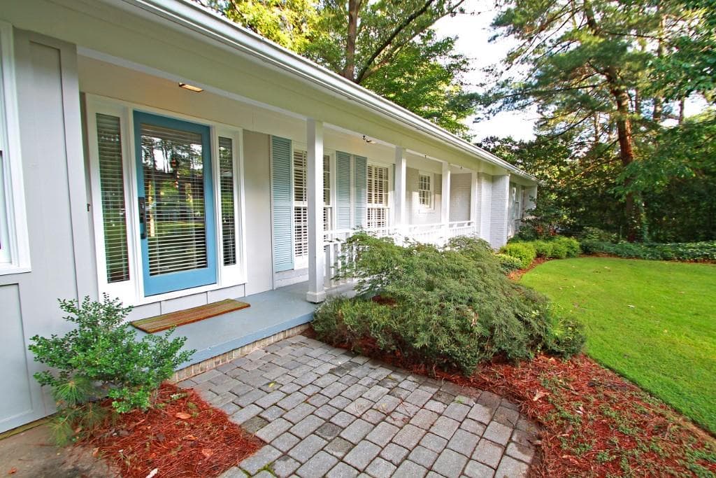 3 bedroom, 1,797 sq ft single family residence sold at 2260 Marann Drive, Atlanta, GA 30345