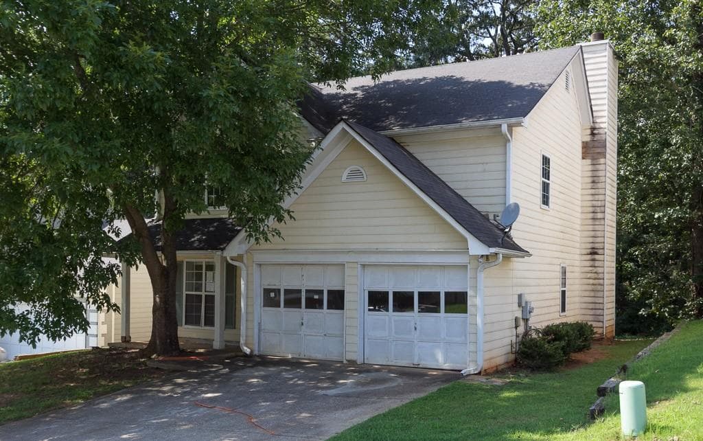 2092 Wedgewood Drive, Stone Mountain, GA 30088 — most recent listing photo