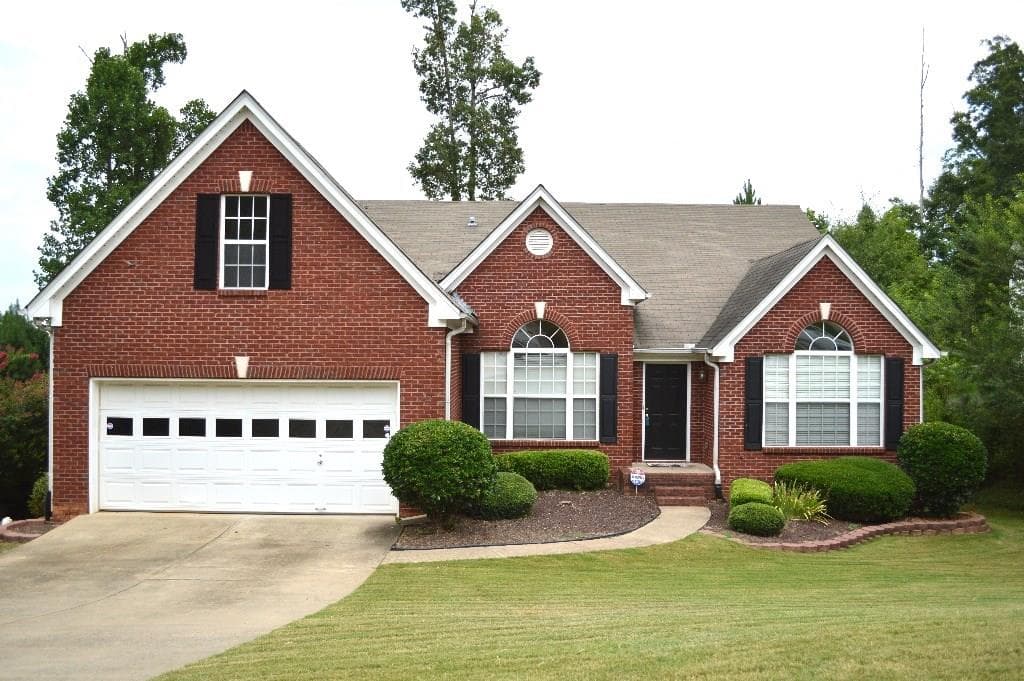 300 Cedarhurst Road, Lawrenceville, GA 30045 — most recent listing photo
