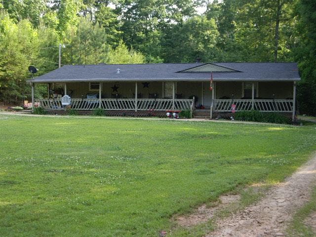 4 bedroom single family residence sold at 2550 Highway 53, Dawsonville, GA 30534