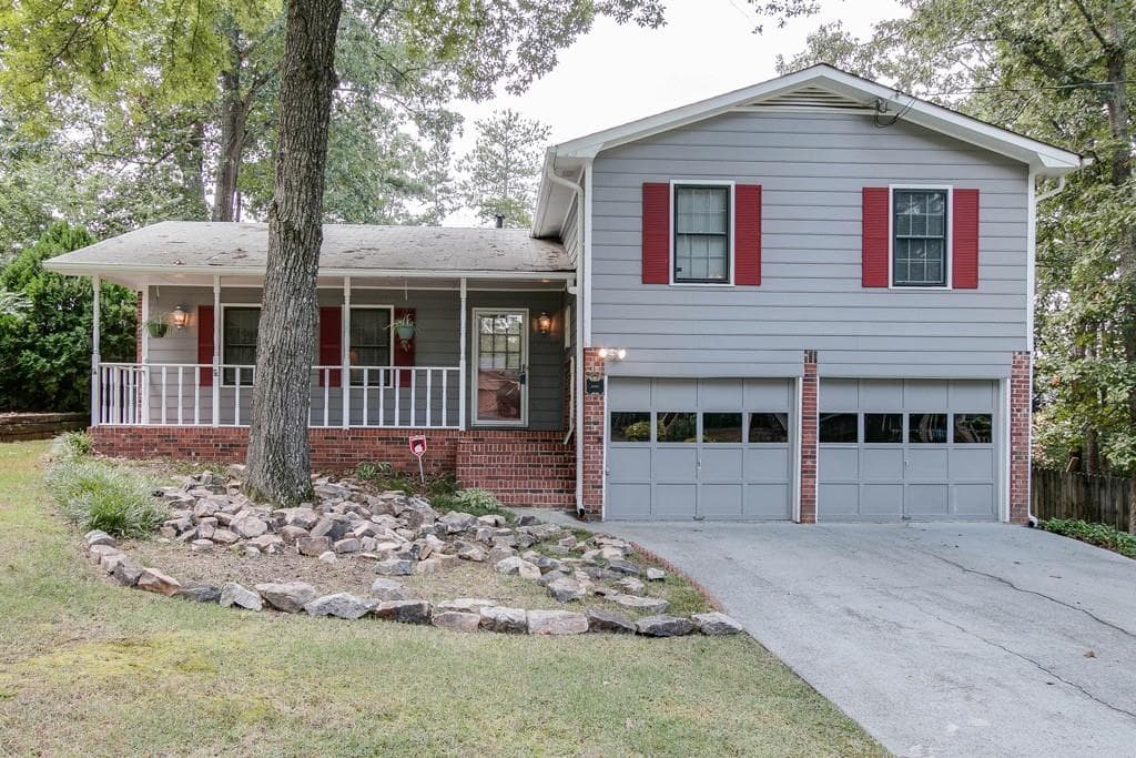 4102 Scenic Mountain Drive, Snellville, GA 30039 — most recent listing photo