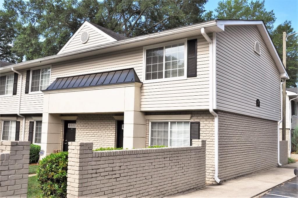 6940 Roswell Road 7F, Atlanta, GA 30328 — most recent listing photo
