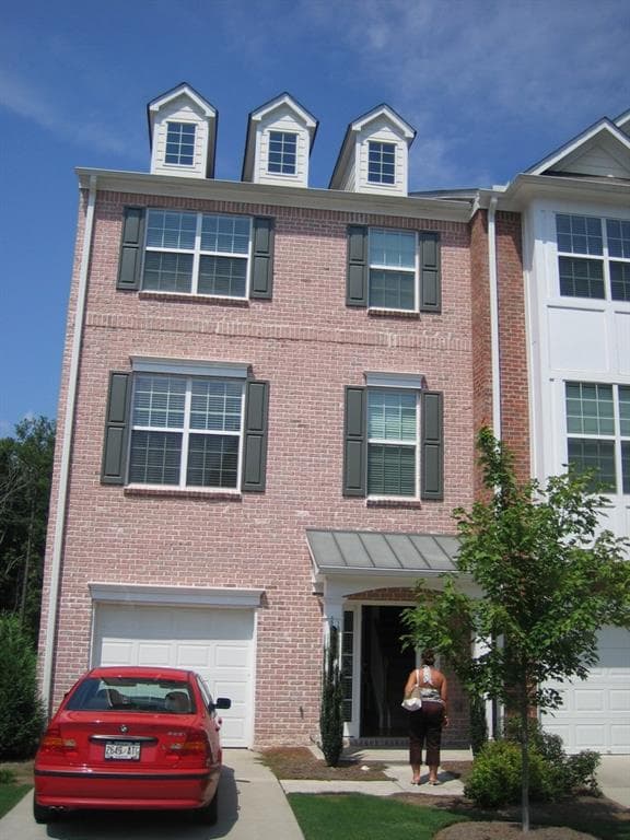 600 Coligny Court, Sandy Springs, GA 30350 — most recent listing photo