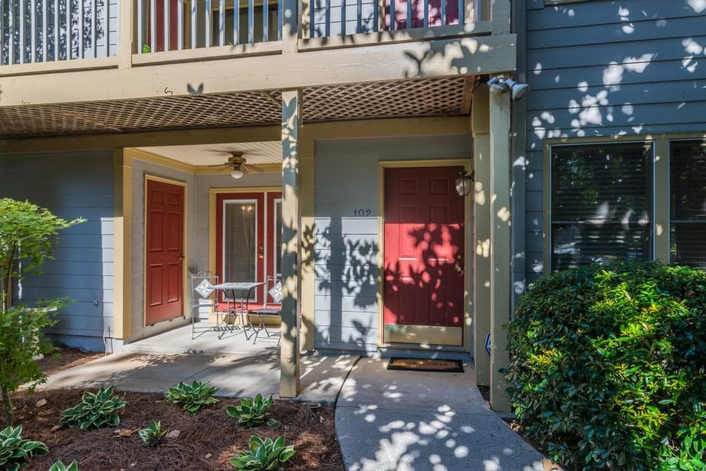 102 Abingdon Way 102, Atlanta, GA 30328 — most recent listing photo