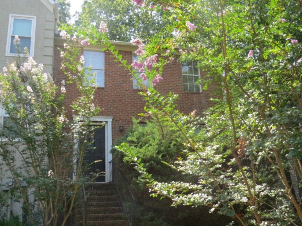 1658 Cedar Bluff Way, Marietta, GA 30062 — most recent listing photo