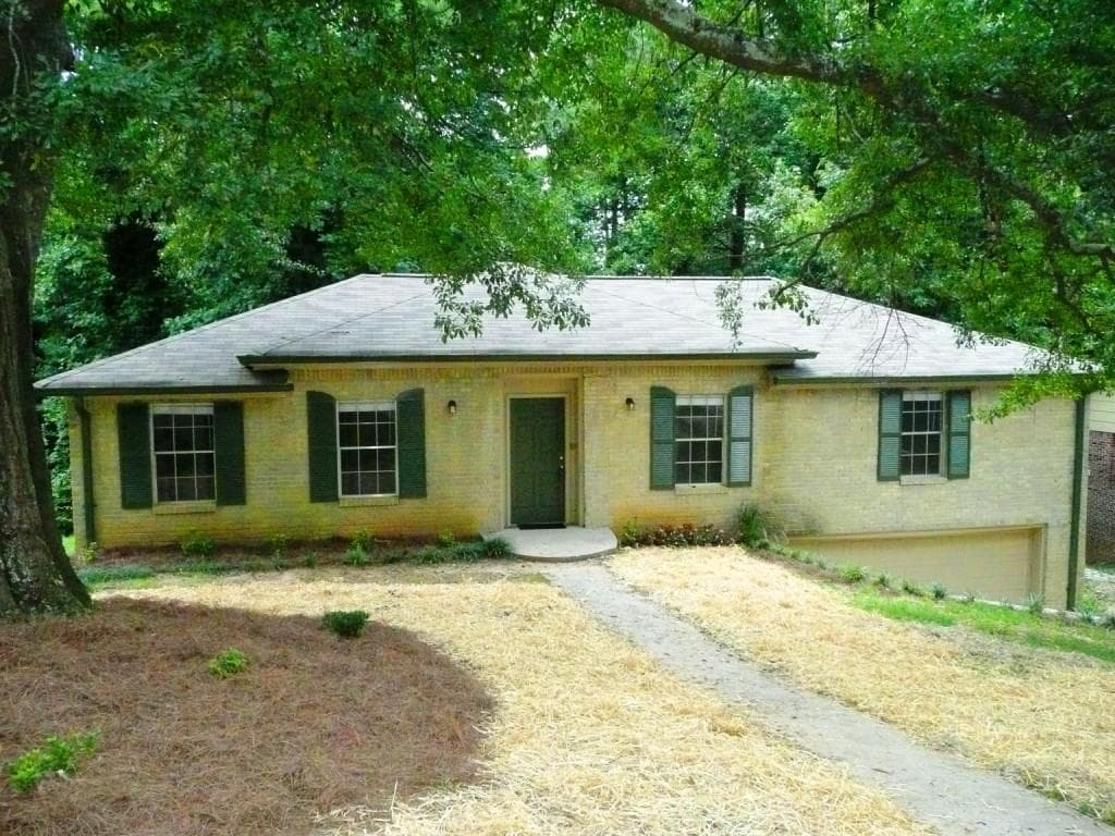 3211 Flamingo Drive, East Point, GA 30344 — most recent listing photo
