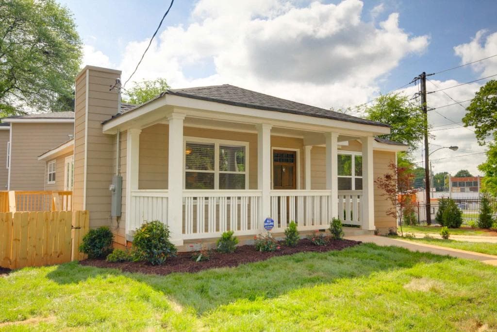 3 bedroom, 1,954 sq ft single family residence sold at 200 Cleveland Street, Atlanta, GA 30316