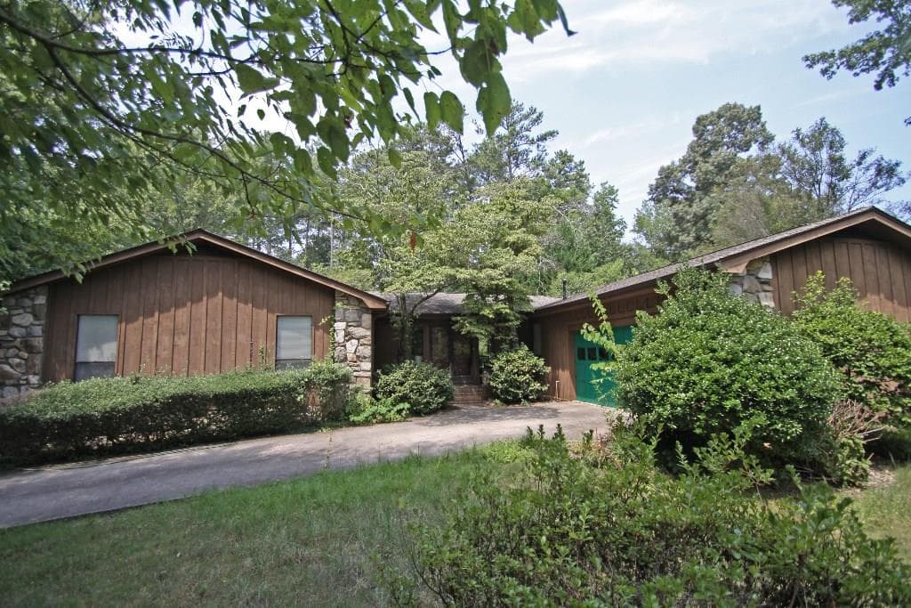 4052 Plantation Drive, Marietta, GA 30062 — most recent listing photo