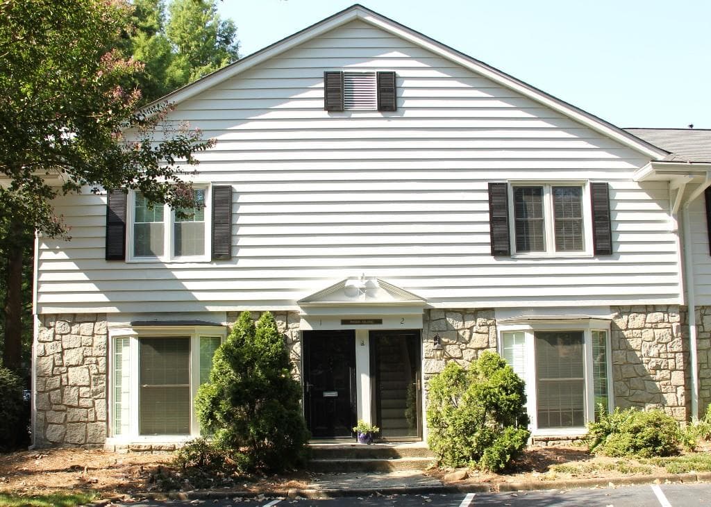 136 PEACHTREE MEMORIAL Drive RI-2, Atlanta, GA 30309 — most recent listing photo