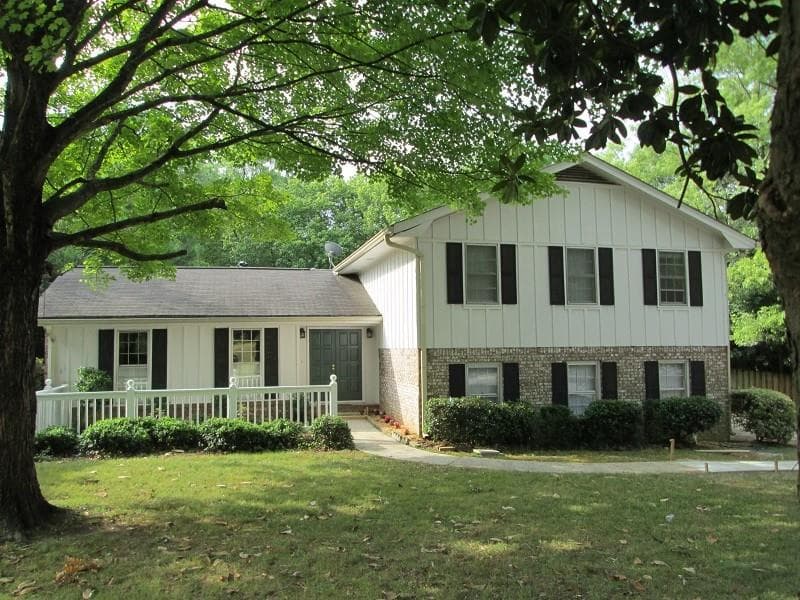 1059 W Nancy Creek Drive, Brookhaven, GA 30319 — most recent listing photo