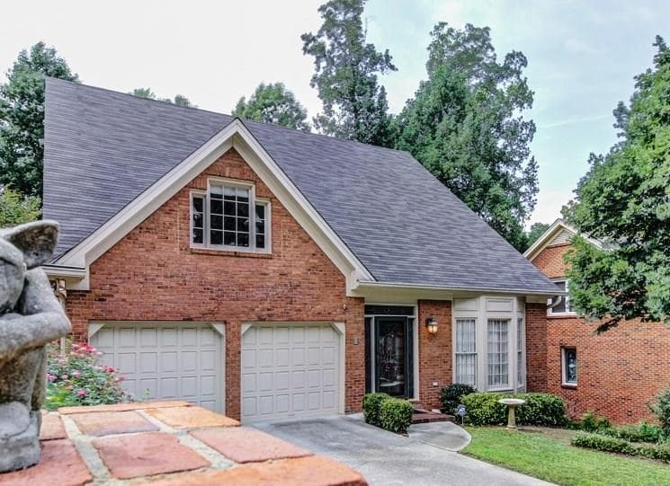 4 bedroom, 2,893 sq ft single family residence sold at 2474 Kings Arms Drive, Atlanta, GA 30345