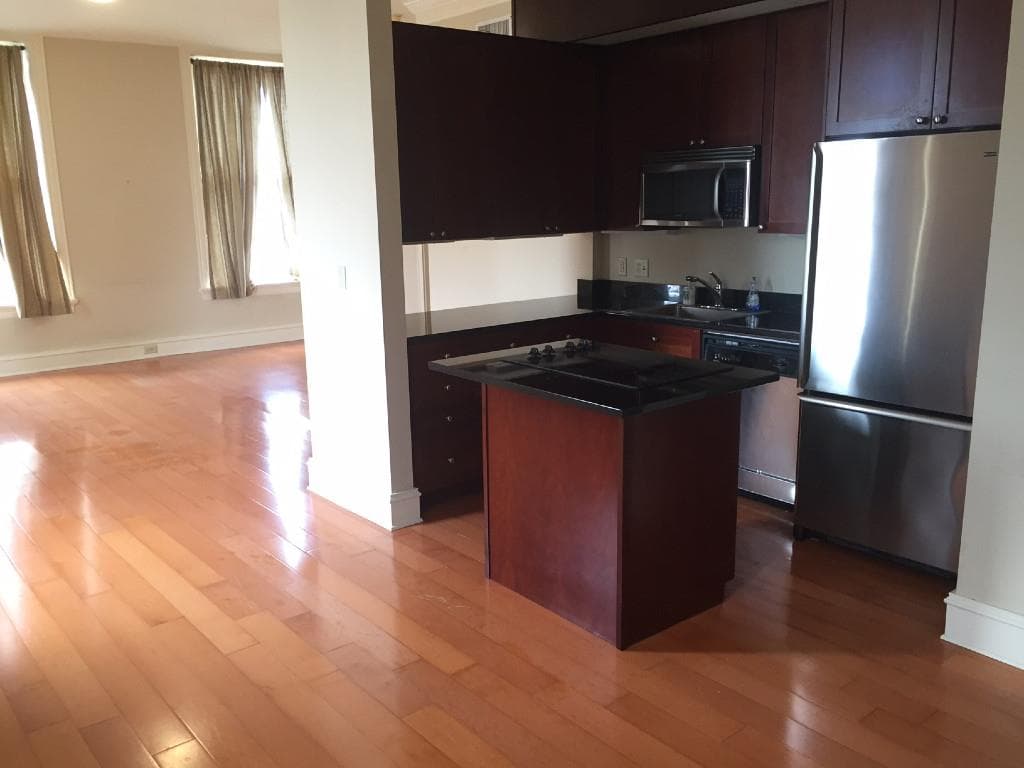 1 bedroom, 1,008 sq ft condominium sold at 57 Forsyth Street 12B, Atlanta, GA 30303