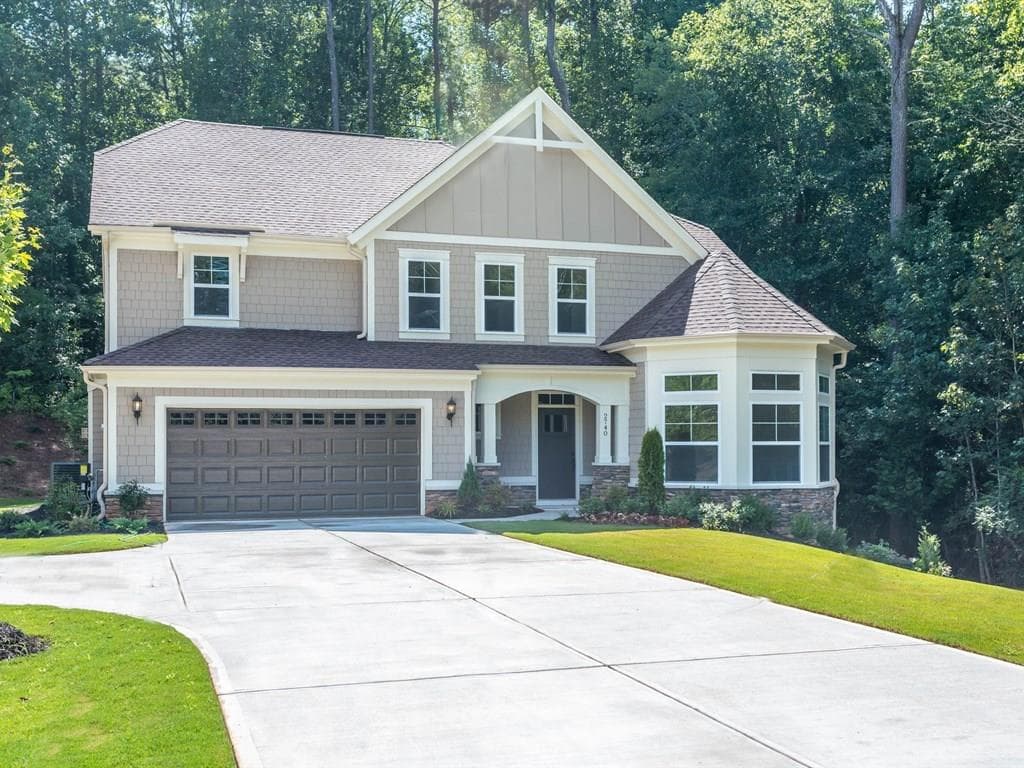 4 bedroom, 3,000 sq ft single family residence sold at 2740 Creekside Manor Drive, Powder Springs, GA 30127