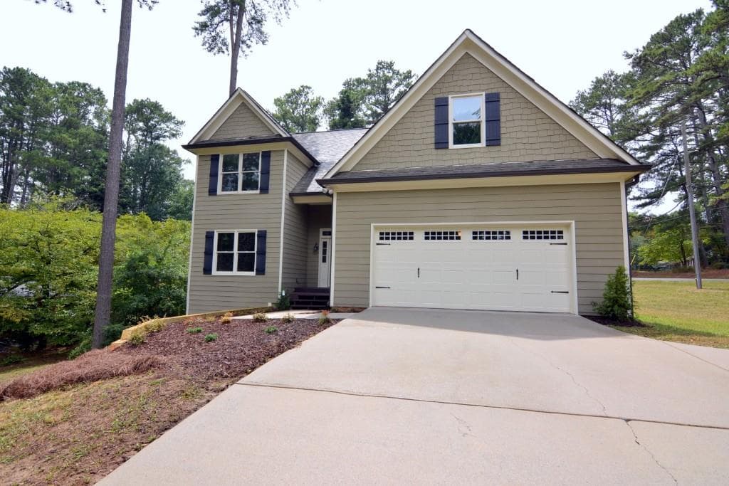 3257 Glendale Drive, Marietta, GA 30066 — most recent listing photo