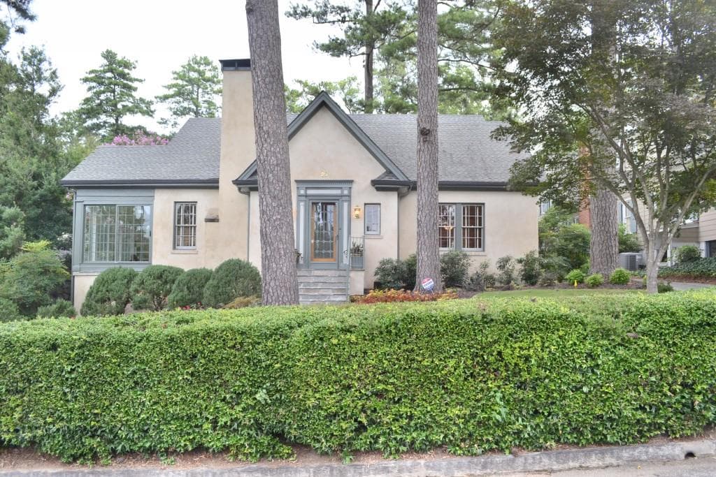 4 bedroom, 3,933 sq ft single family residence sold at 25 GOLF Circle, Atlanta, GA 30309
