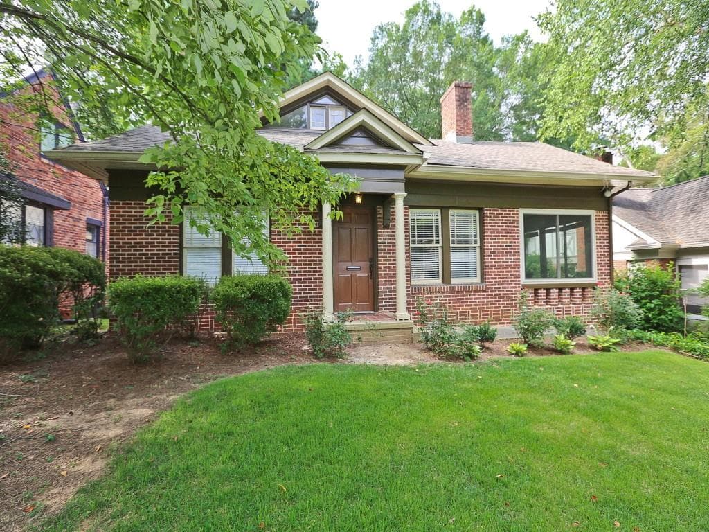 4 bedroom, 2,115 sq ft single family residence sold at 765 Yorkshire Road, Atlanta, GA 30306