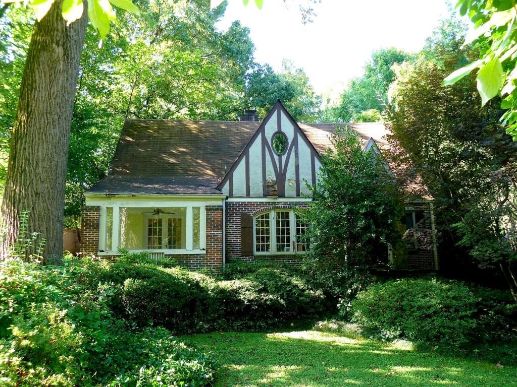 4 bedroom, 3,117 sq ft single family residence sold at 893 E Rock Springs Road, Atlanta, GA 30306