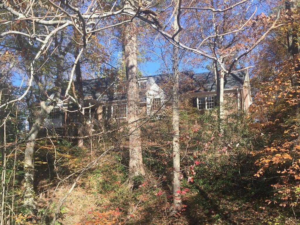 4 bedroom, 3,780 sq ft single family residence sold at 2580 Mercedes Drive, Atlanta, GA 30345