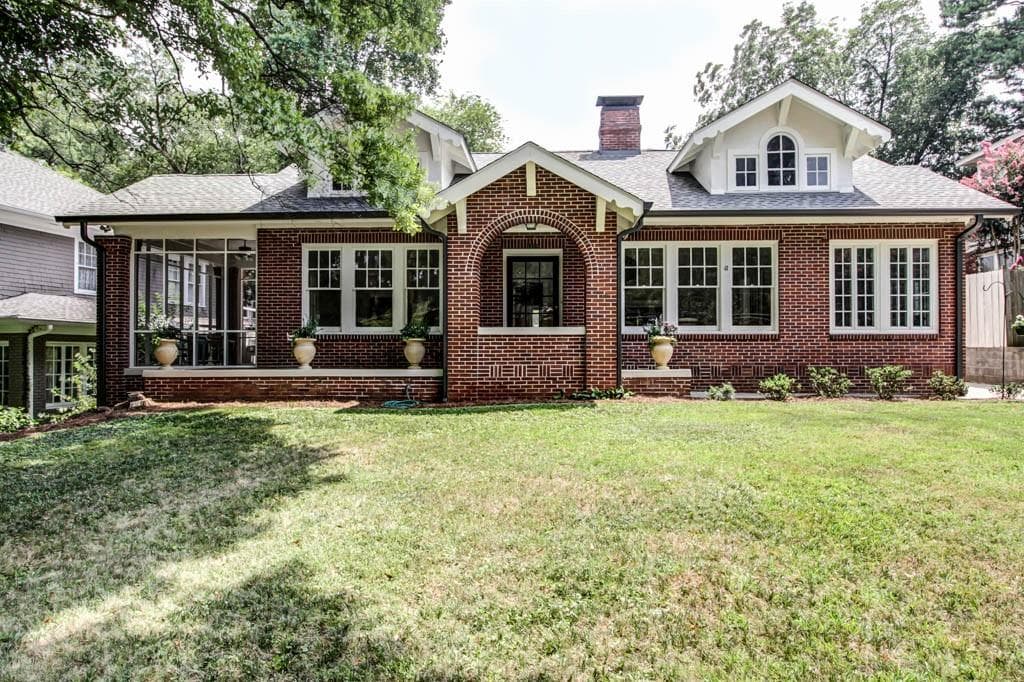 4 bedroom, 2,807 sq ft single family residence sold at 1285 Oxford Road, Atlanta, GA 30306