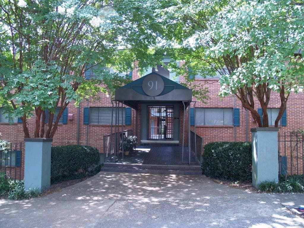 2 bedroom, 980 sq ft condominium sold at 91 NE Rumson Road B20, Atlanta, GA 30305