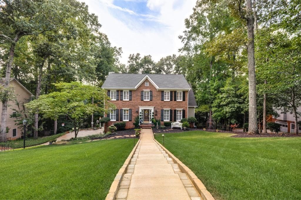 4472 Windsor Oaks Drive, Marietta, GA 30066 — most recent listing photo