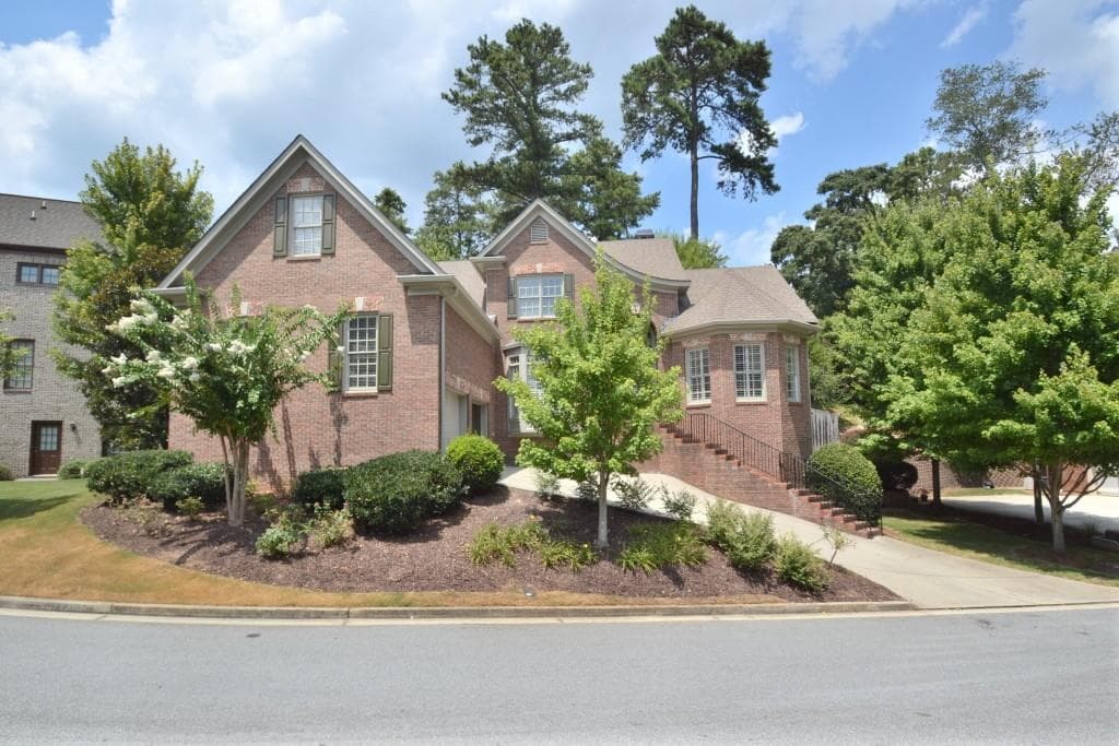 4 bedroom, 3,496 sq ft single family residence sold at 620 Darlington Commons Court, Atlanta, GA 30305