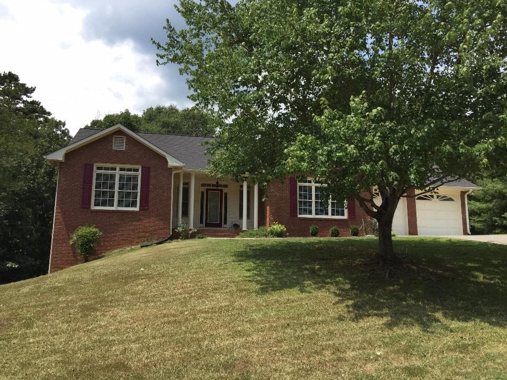 3 bedroom single family residence sold at 27 Cliffhanger Point, Euharlee, GA 30120