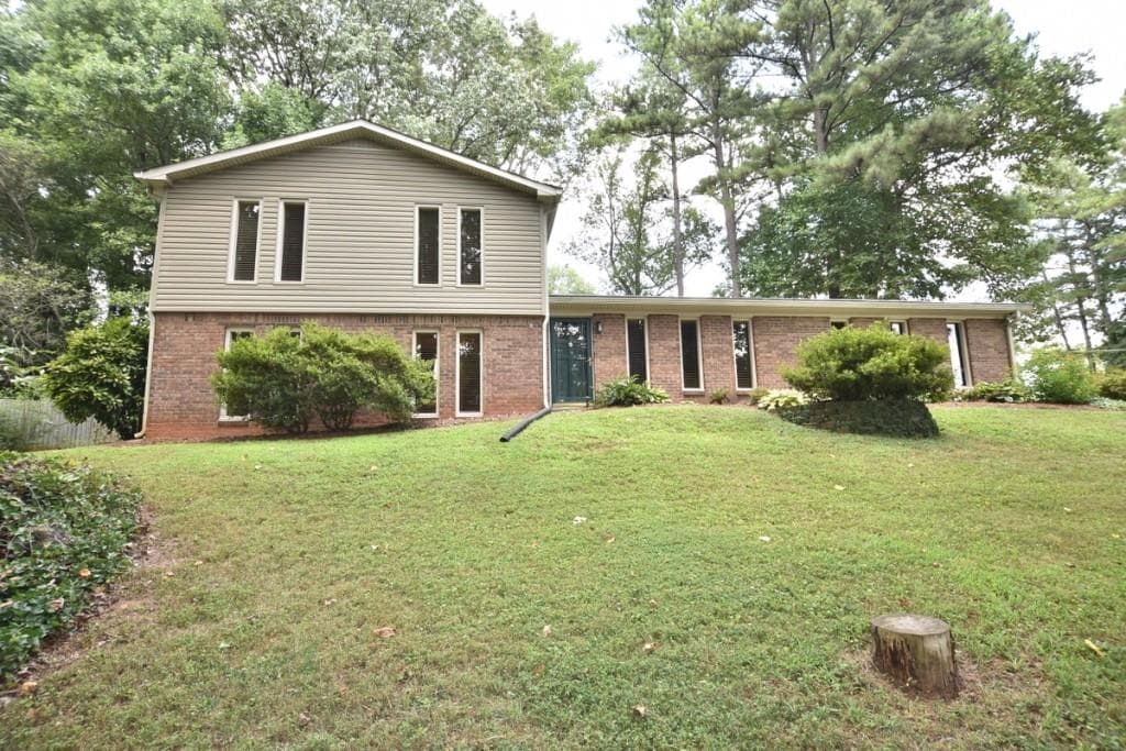 588 Cole Drive, Lilburn, GA 30047 — most recent listing photo