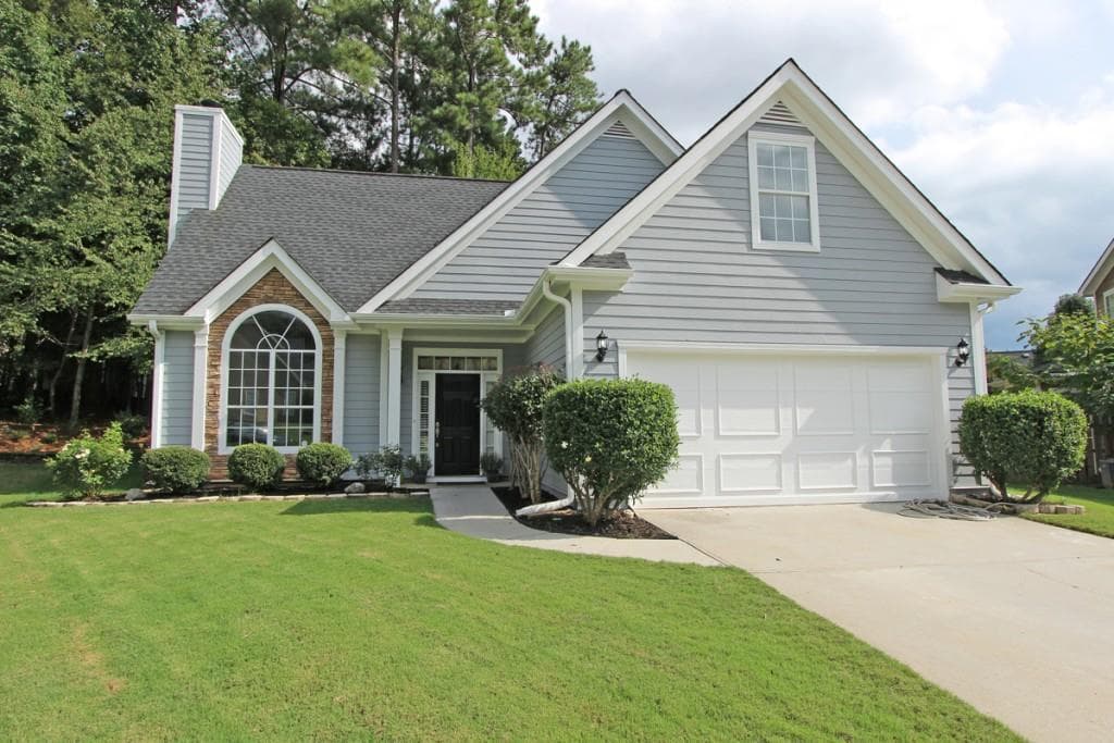 3 bedroom single family residence sold at 2201 Berryhill Circle, Smyrna, GA 30082
