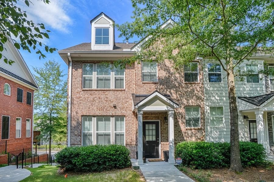 5472 Glenridge View 2012, Atlanta, GA 30342 — most recent listing photo