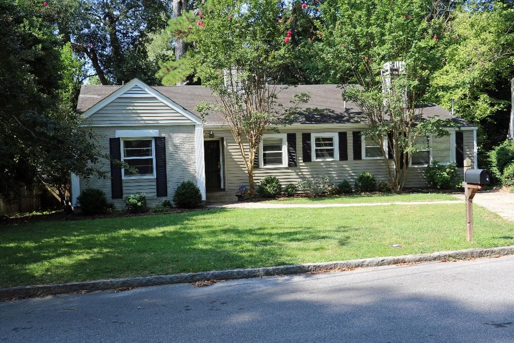 2 bedroom, 1,524 sq ft single family residence sold at 2071 Fairhaven Circle, Atlanta, GA 30305
