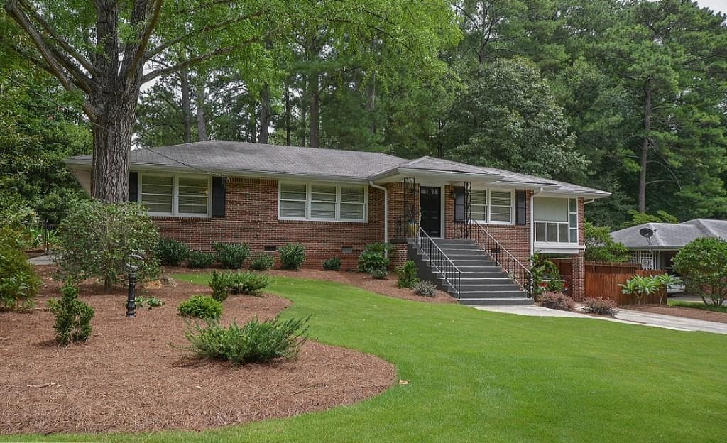 3 bedroom, 1,732 sq ft single family residence sold at 1519 N Amanda Circle, Atlanta, GA 30329