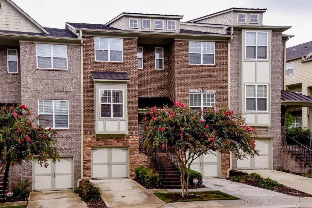 2027 Cobblestone Circle, Brookhaven, GA 30319 — most recent listing photo