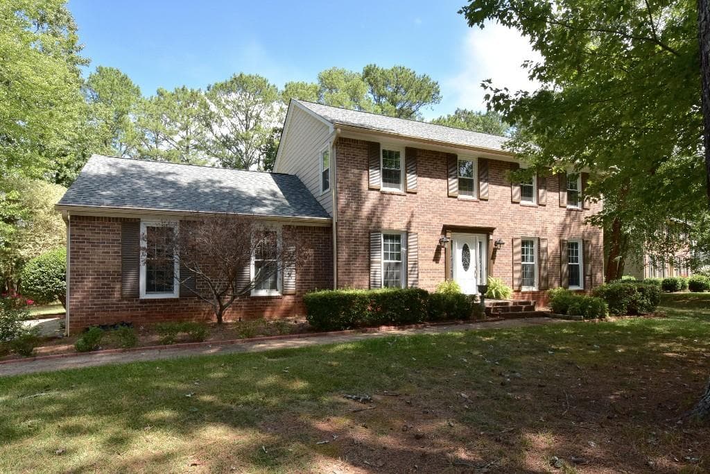 4 bedroom, 2,174 sq ft single family residence sold at 2686 BENNINGTON Drive, Marietta, GA 30062