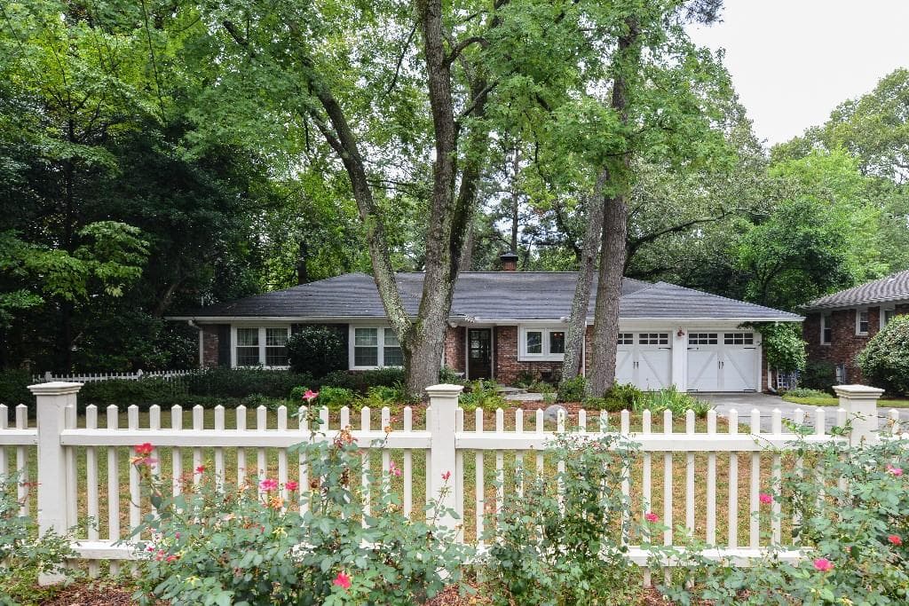 4 bedroom, 1,869 sq ft single family residence sold at 2617 Sharondale Drive, Atlanta, GA 30305