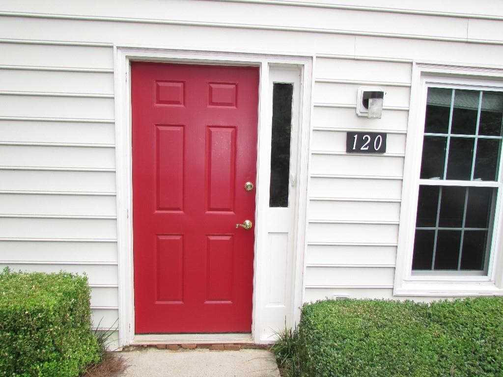 120 Holcomb Ferry Road, Roswell, GA 30076 — most recent listing photo