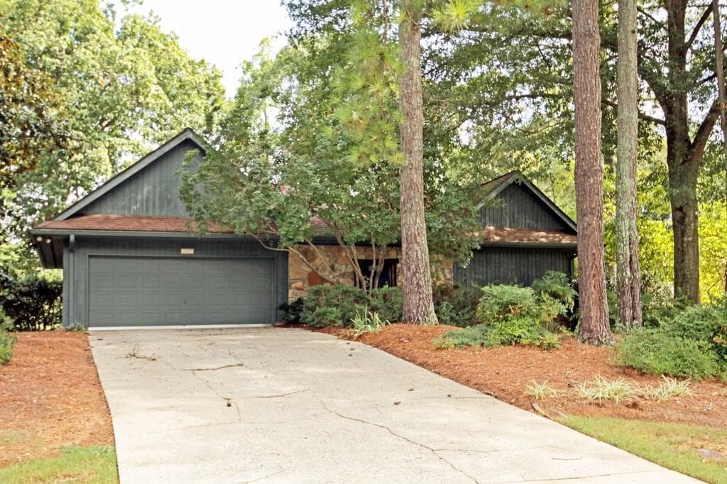 3237 Greenfield Drive, Marietta, GA 30068 — most recent listing photo