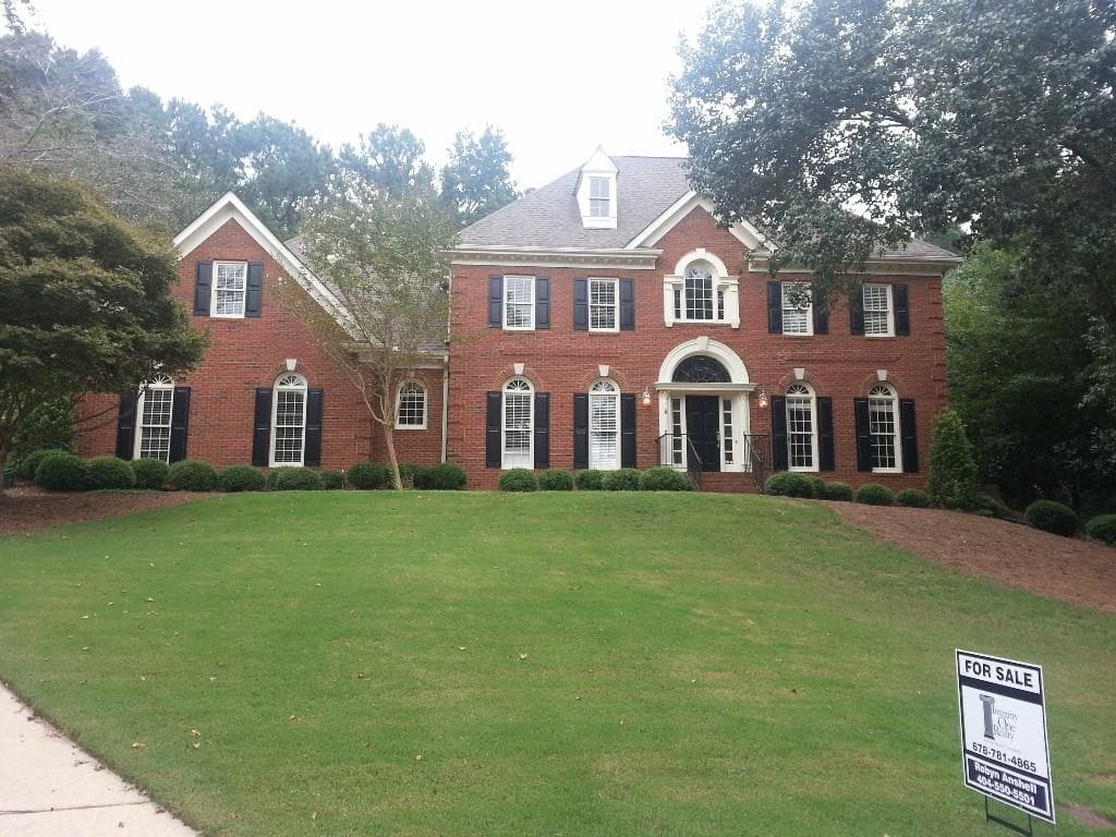 6 bedroom single family residence sold at 6020 Bama Court, Norcross, GA 30092