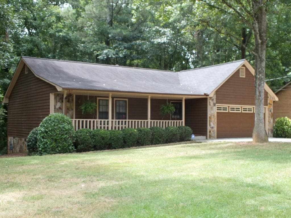 3095 Malvern Drive, Snellville, GA 30039 — most recent listing photo