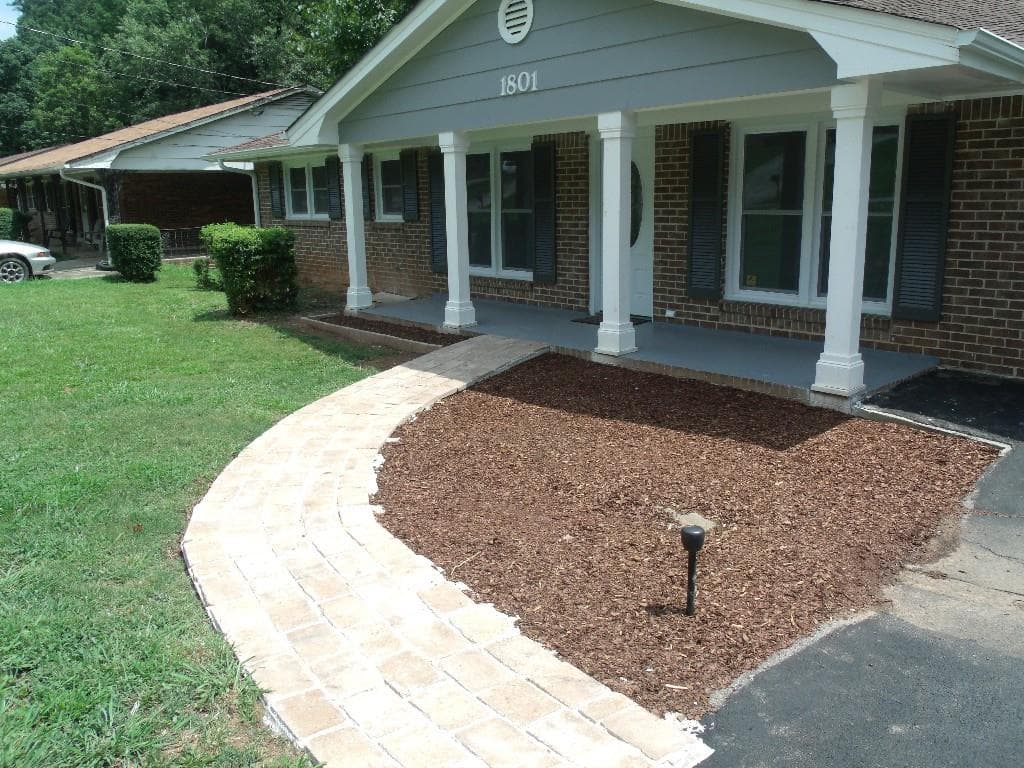 3 bedroom, 1,551 sq ft single family residence sold at 1801 Caribaea Trail, Atlanta, GA 30316