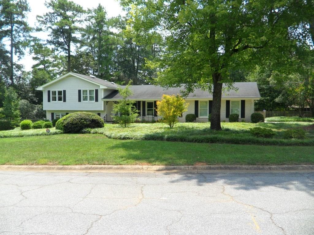 4920 Springfield Drive, Dunwoody, GA 30338 — most recent listing photo