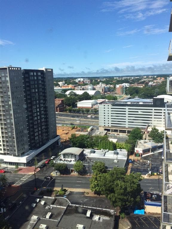 2 bedroom, 1,478 sq ft condominium sold at 20 10th Street 1701, Atlanta, GA 30309