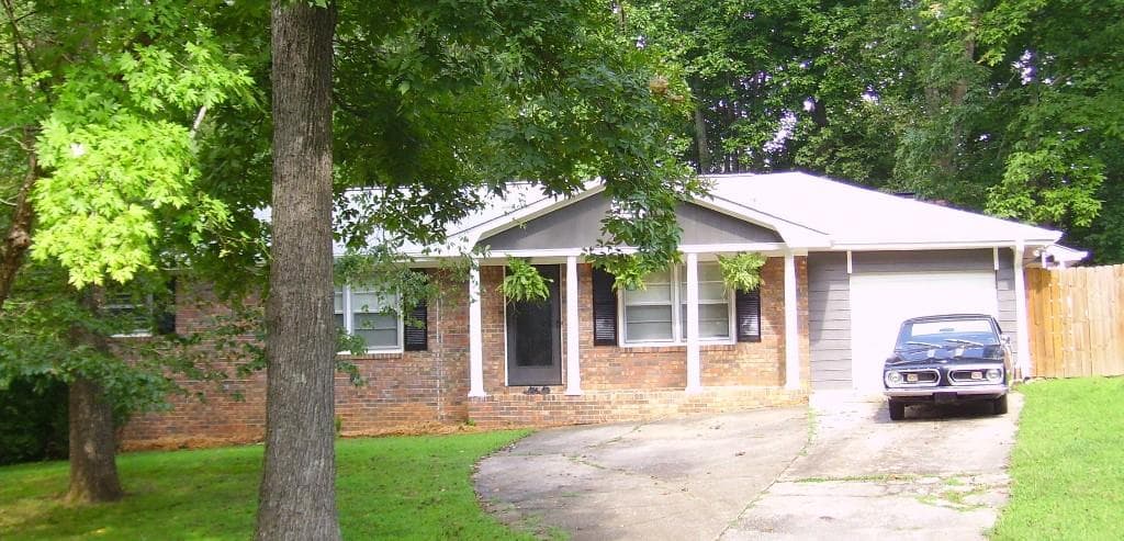 4295 Parkridge Drive, Powder Springs, GA 30127 — most recent listing photo