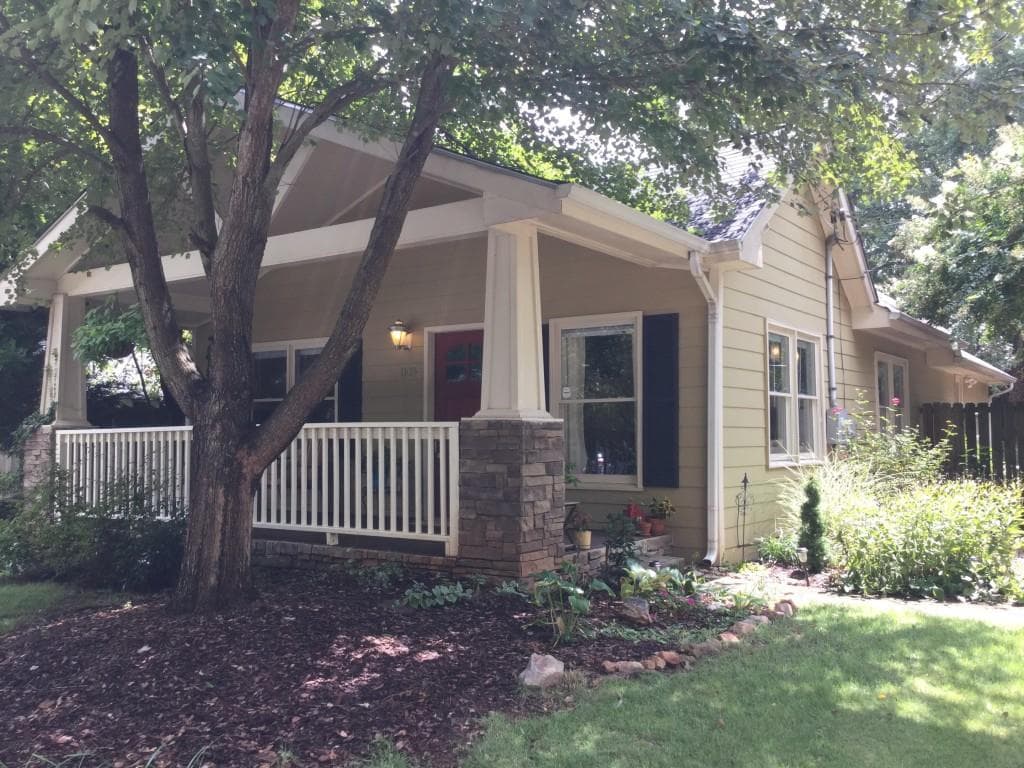 2 bedroom, 1,222 sq ft single family residence sold at 1103 KNOTT Street, Atlanta, GA 30316
