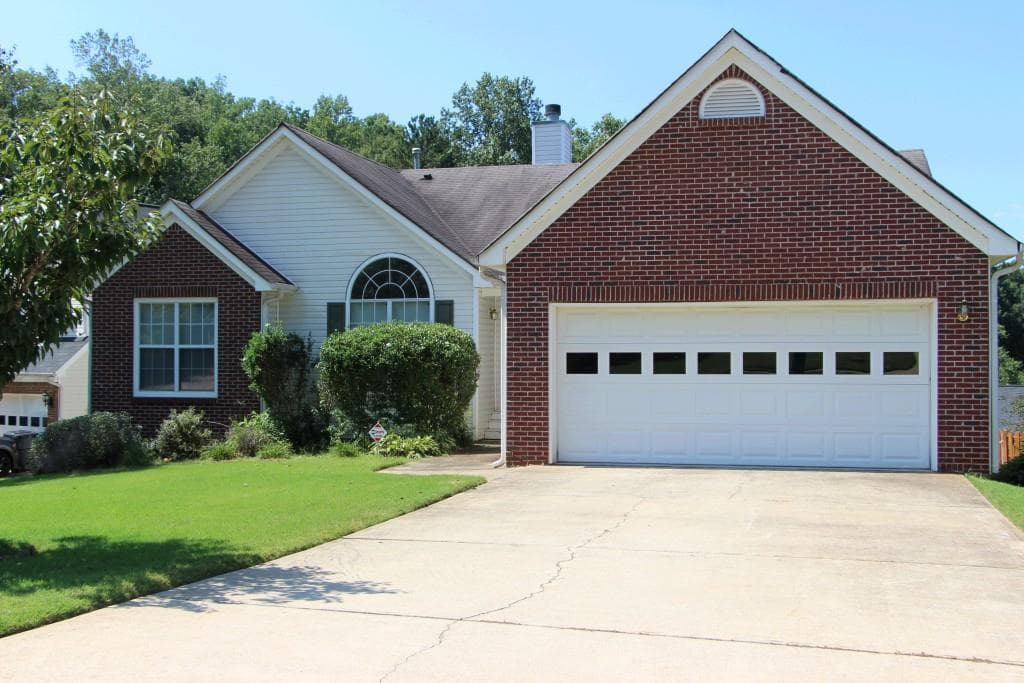 3 bedroom, 1,770 sq ft single family residence sold at 570 Burnham Ridge, Lawrenceville, GA 30046