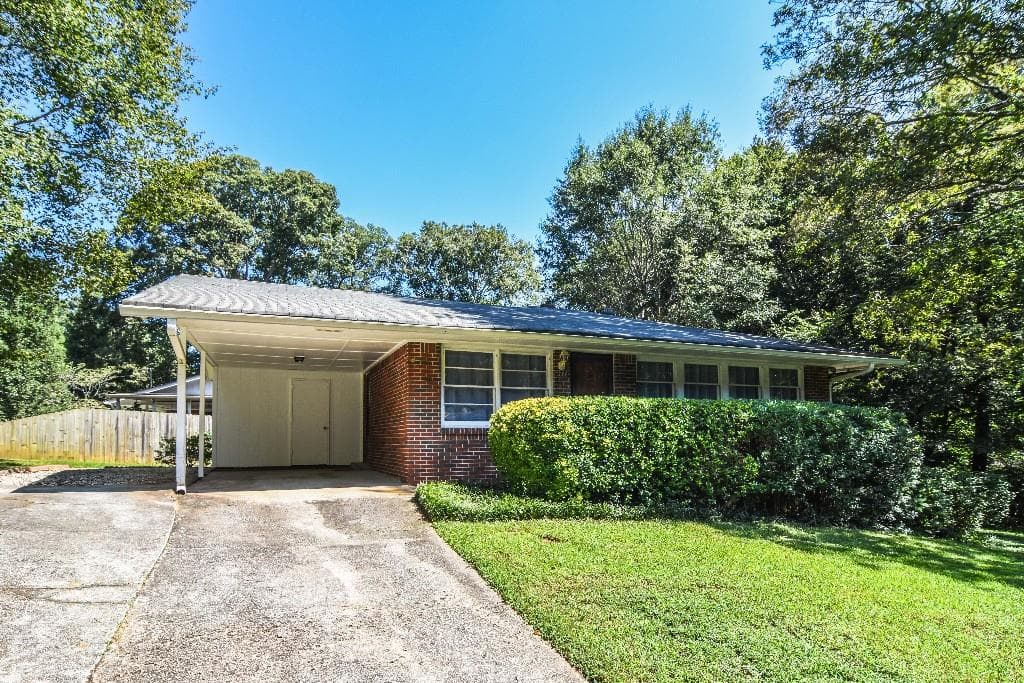 3086 Hollywood Drive, Decatur, GA 30033 — most recent listing photo